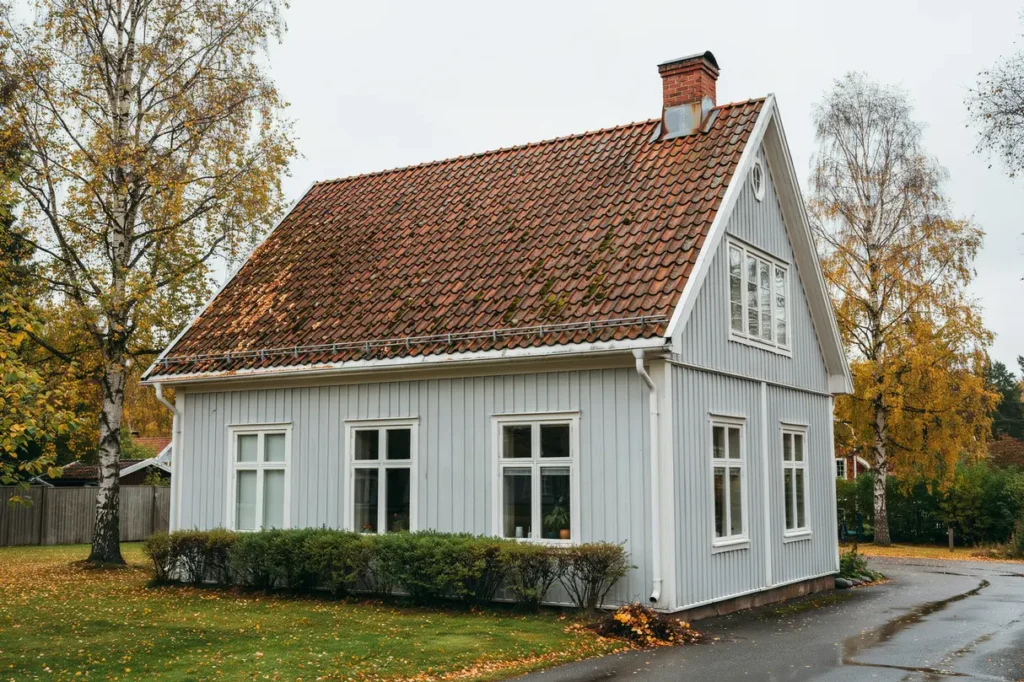 september och fallande l v p taket s skyddar du pannor pl tdetaljer och avvattning inf r h sten